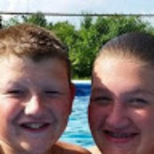 Meet your Posher, Lea